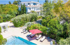 The Gatsby Mansion